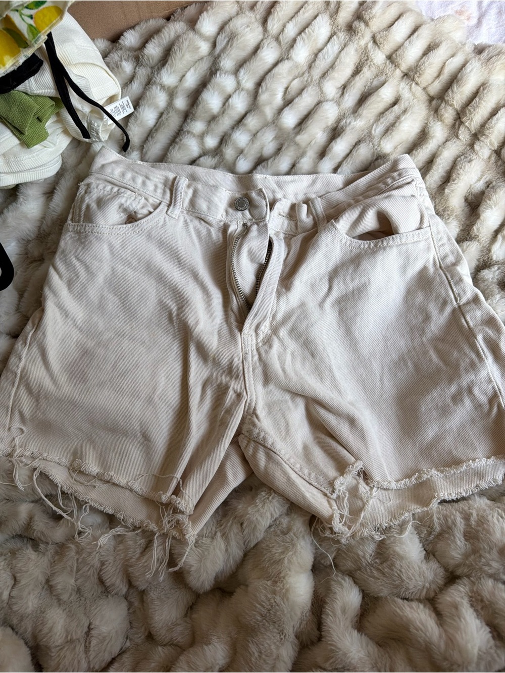 Womens Cream High-Rise Frayed Hem Denim Shorts Brandy Melville